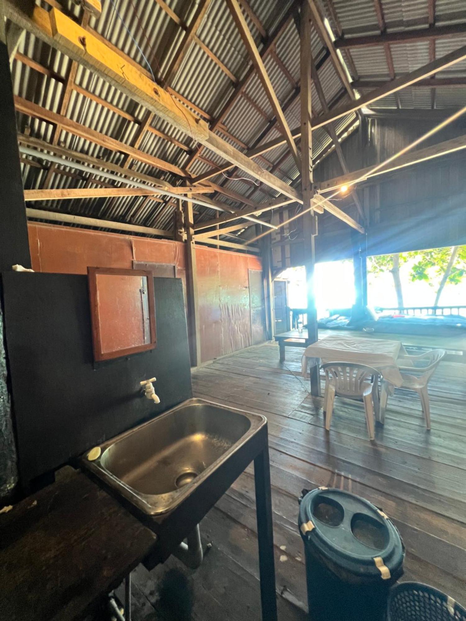 Ohlala Guesthouse Perhentian Islands Exterior photo
